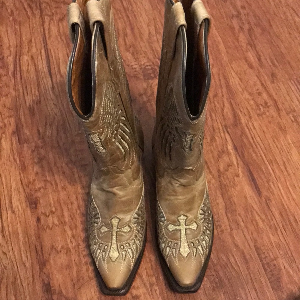 Cowboy boots